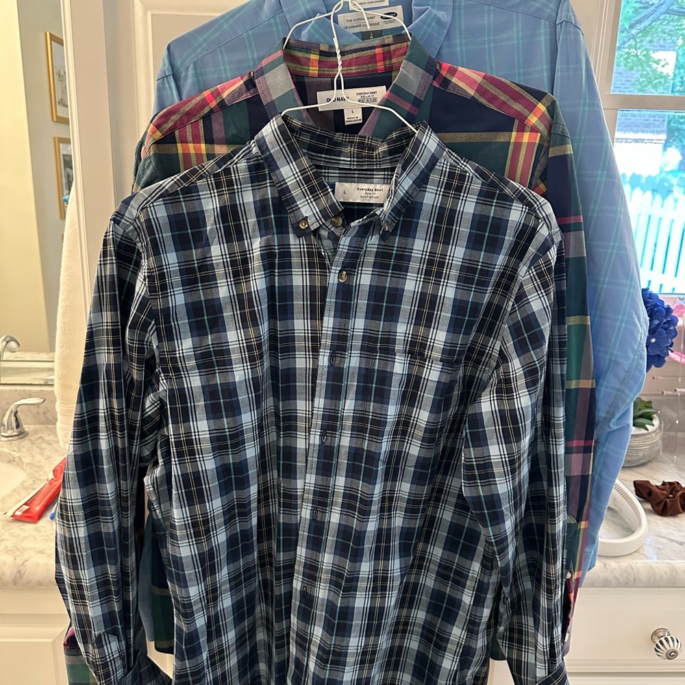 Old Navy Men's 3 Shirt Lot